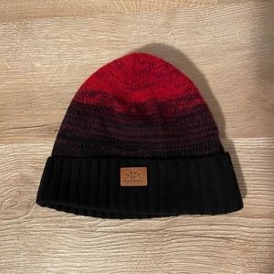 DEUS ex machina hat
